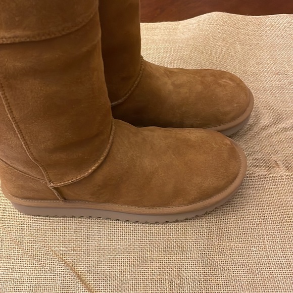 UGG Boots - Picture 8 of 12